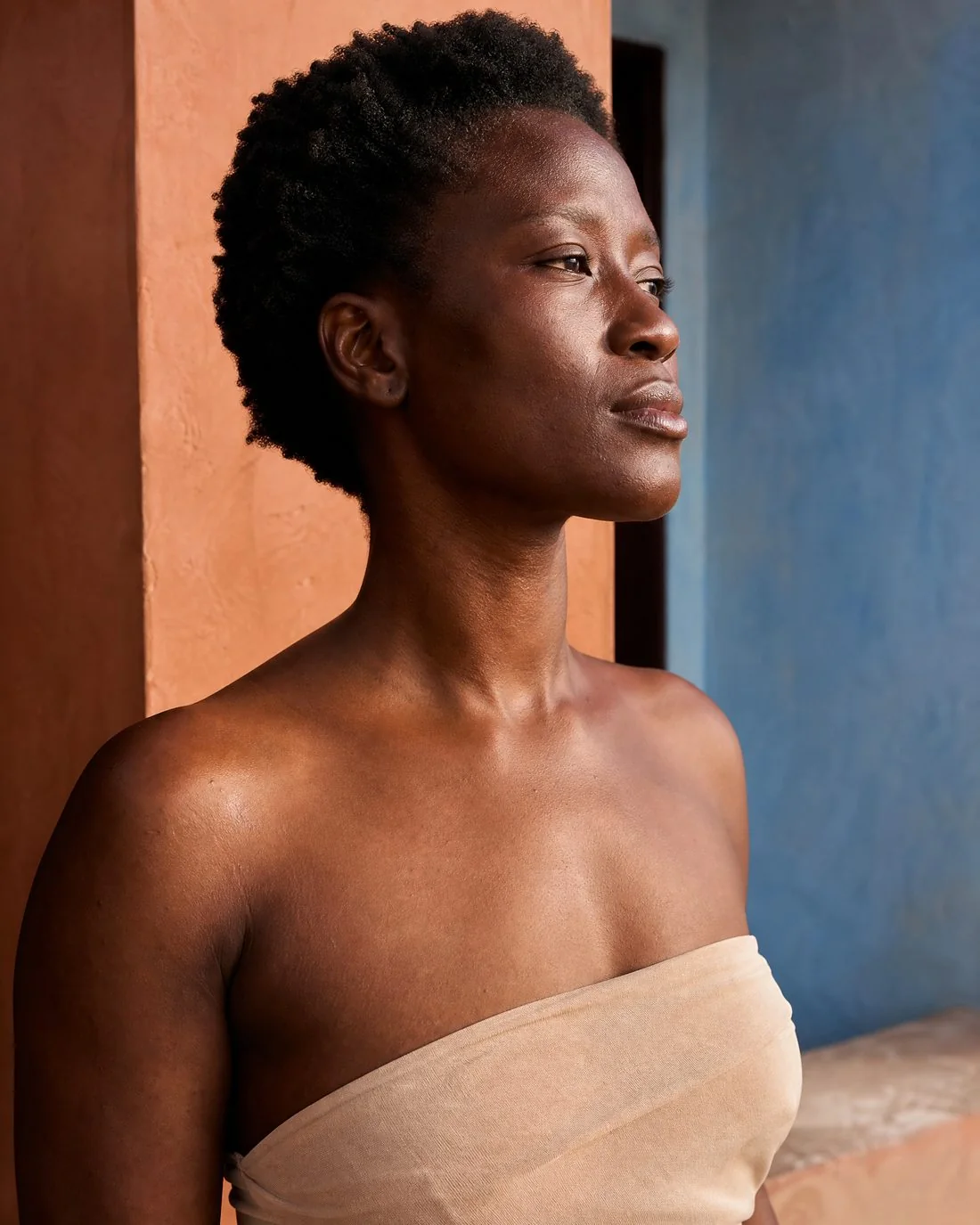 Pele negra em fotografia editorial